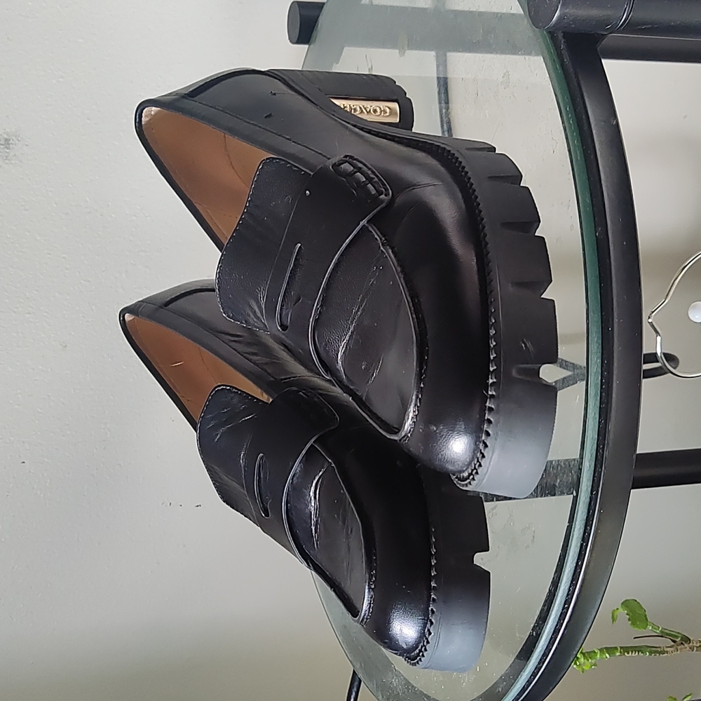 Coach loafer in good condition